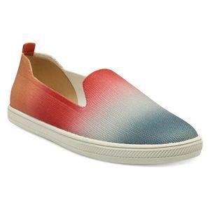 vince camuto Cabreli Knit Slip-On Sneaker size 8.5